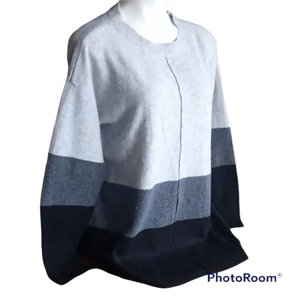 ✨ A.N.A. Colorblock Sweater✨ - Picture 3 of 6
